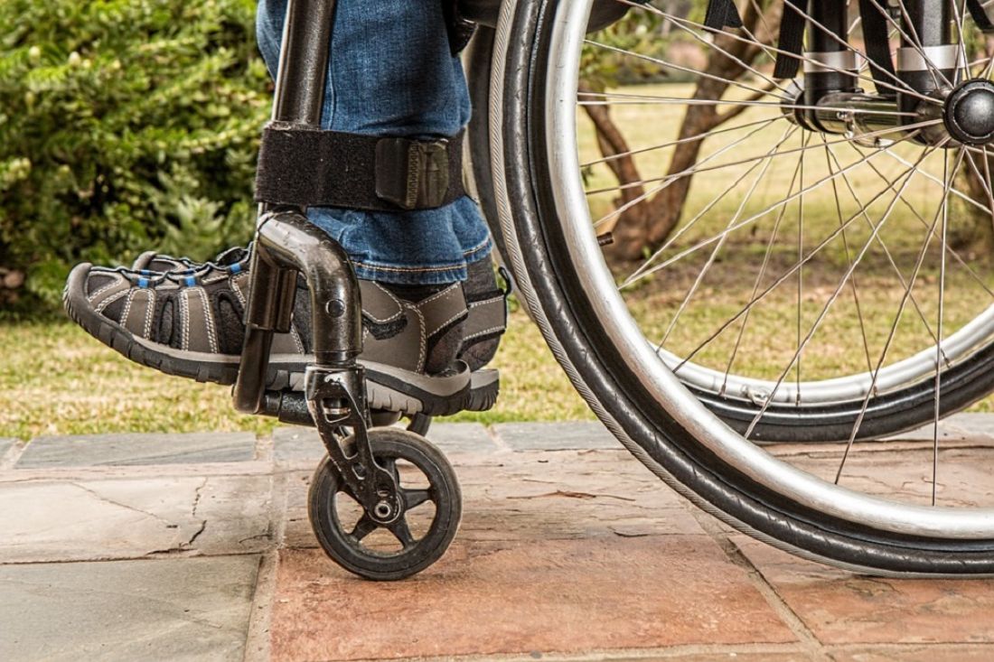 «Известия»: пункты проката инвалидных колясок откроют в регионах