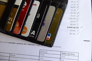 Мечтая о подарке, пенсионерка из Пензенской области лишилась крупной суммы денег