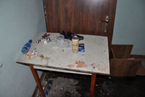 Пьяный рецидивист из Пензы насмерть забил приятеля в подъезде
