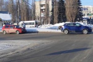 В пензенском Арбекове произошло ДТП с участием двух иномарок