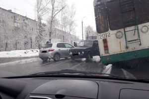 ДТП на Западной поляне в Пензе осложнило проезд автотранспорта