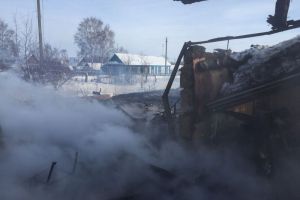 Сожитель не успел вытащить женщину из огня. Подробности и видео пожара в Пензенском районе