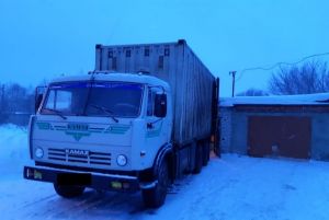 Фото с места задержания полицейского в Пензенской области, незаконно купившего алкоголь для торговли