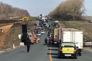 Появились фото с места жесткого ДТП на трассе М-5 под Пензой