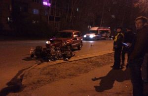 В Пензе мотоцикл после аварии на улице Рахманинова превратился в груду обломков