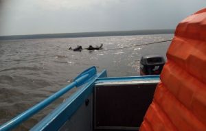 Пензенские кайтсерфингисты едва не утонули на Сурском водохранилище. Фото