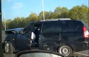 На трассе под Пензой в аварии смяло «Ладу Приору». Видео