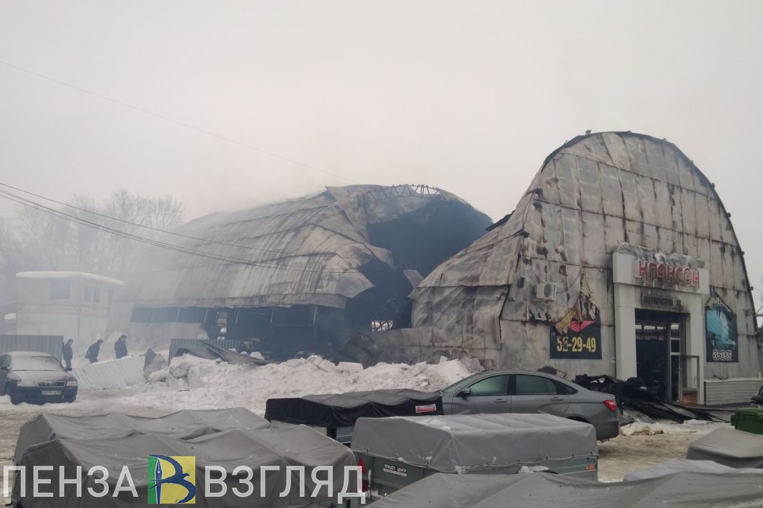 Стала известна причина пожара в пензенском автосалоне «Клаксон», в котором находилось 35 машин