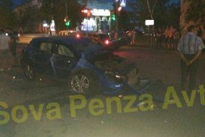 Стало известно, кто пострадал в жесткой аварии с «Mercedes» и «Niva Chevrolet» в Пензе