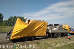 «Заснул или отвлекся». Очевидцы сообщают подробности жесткого ДТП на трассе М-5 под Пензой