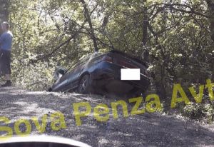 «Десятка» в кювете. Под Пензой произошла авария с участием трех авто