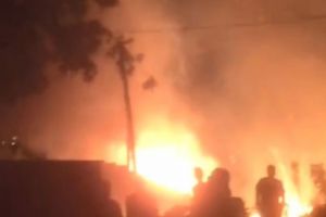 Полыхающие дачные домики на Севере в Пензе попали на видео