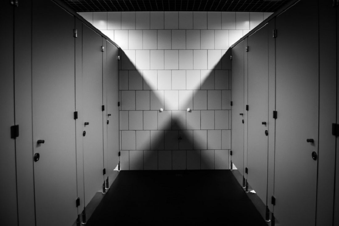 По указанию главы Заречного двери в кабинках школьных туалетов поставят на  место — Новости — Пенза Взгляд