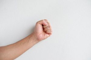 Двое жителей Пензенской области решили убить знакомого, чтобы не возвращать долг