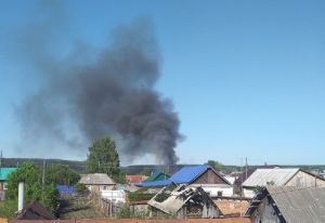 Жители Пензенской области сняли на видео пожар в Кузнецке