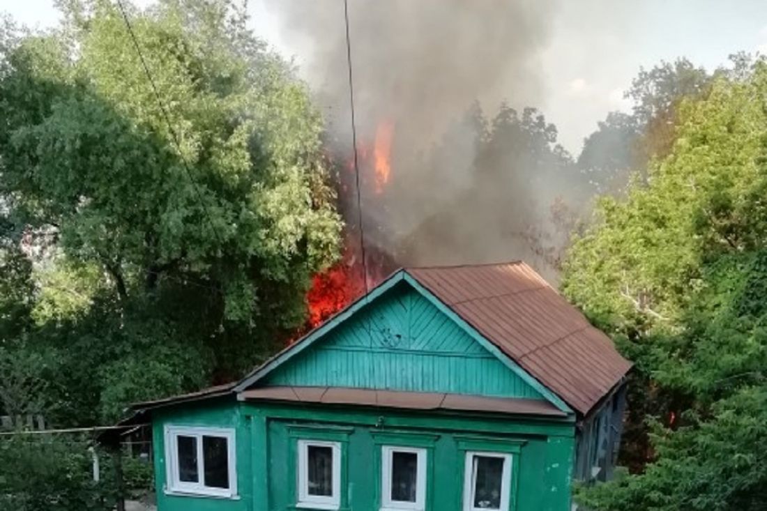 В МЧС рассказали подробности большого пожара на Западной поляне в Пензе
