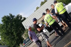 «Все живы?» В Кузнецке Пензенской области машина жестко влетела в отбойник