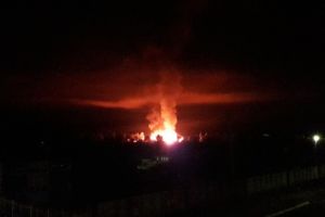 Появились новые фото и видео с места большого пожара в Чаадаевке Пензенской области