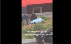 В Спутнике из балкона на 9 этаже выпал молодой мужчина