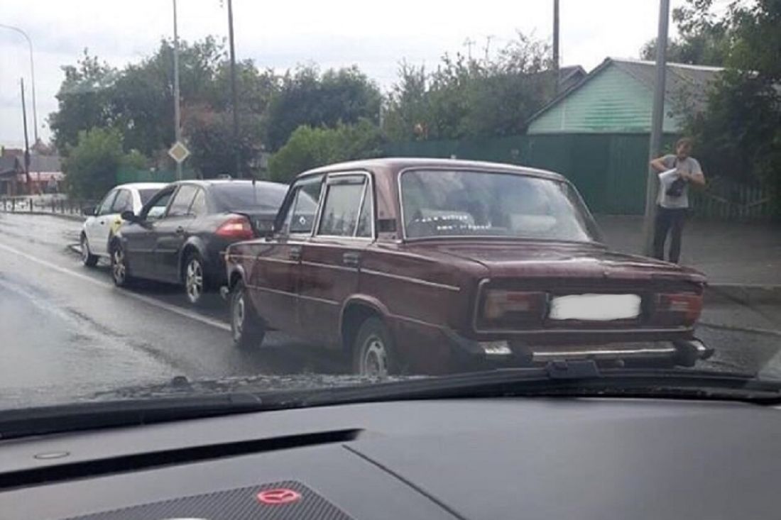 В Пензе произошла тройная авария с участием «Яндекс. Такси»