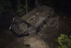 В перевернувшейся под Пензой иномарке пострадали двое. Видео