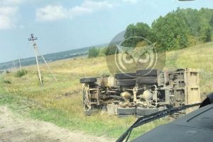 В Пензенском районе большегруз вылетел в кювет и опрокинулся