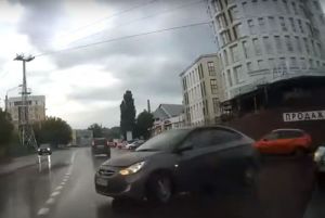 Жесткую аварию в Пензе сняли на видео из машины-участника ДТП