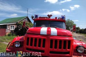 Рано утром в Пензенской области сгорели дом и сарай