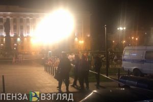 Появилось видео оцепления «Макдональдса» в центре Пензы
