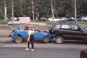 «Шестерка» в «мясо». Эксклюзивные фото с места столкновения четырех авто в Пензе