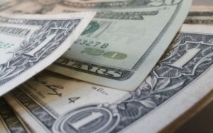 На Центральном рынке Пензы обокрали женщину
