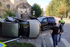 В пензенском УГИБДД установили личность пострадавшего в ДТП с опрокинутой машиной