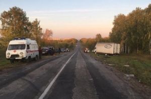 «Девочке сегодня исполнилось пять лет». Мама, папа и дочка погибли в ДТП под Кузнецком