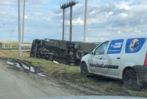 В Пензенской области перевернулся большегруз
