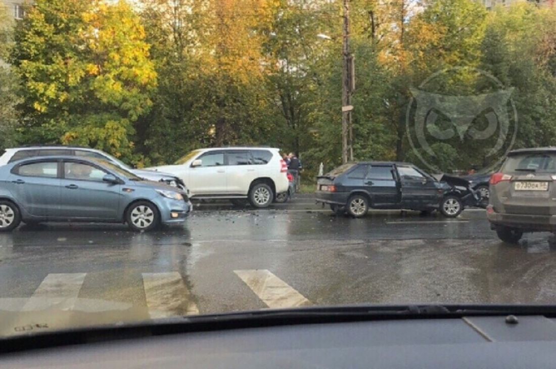 Пензенцы сообщают о пробке в Заводском районе из-за ДТП