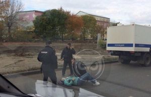 В Пензе полицейский автозак сбил женщину