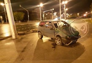 В Пензе «Ока» прорвала ограждение у Монумента воинской и трудовой славы. Фото