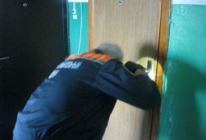 Родственники вызвали спасателей к пензенцу, у которого разболелась нога