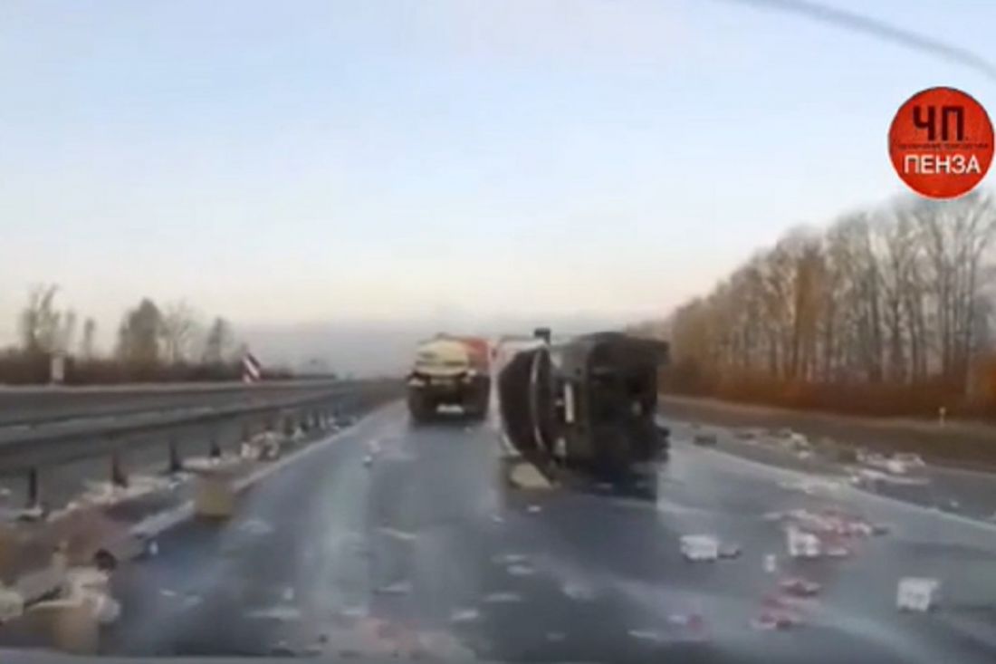 Появилось видео с места аварии с четырьмя машинами под Пензой