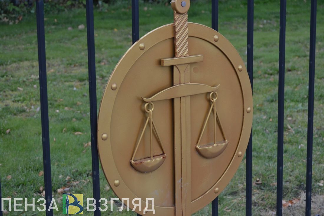 Пензенец схватил больного астмой мальчика за шею