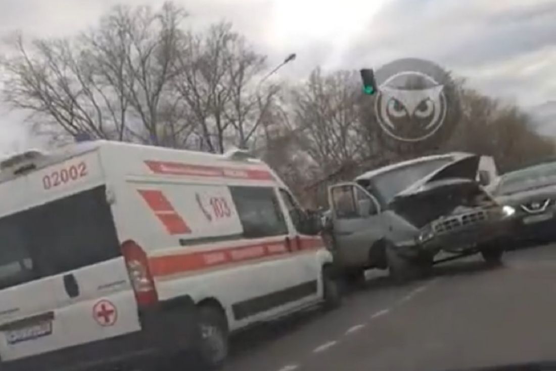 На видео попали последствия жесткой аварии на трассе М-5 в Пензе