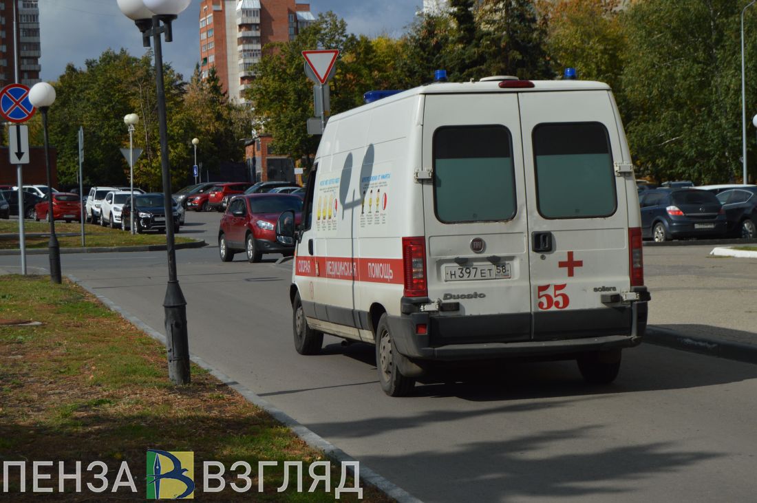 Четыре человека пострадали при столкновении двух авто в Пензенской области
