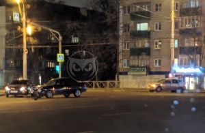 На перекрестке в центре Пензы в аварию попали «десятка» и «Лада Калина»
