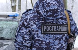 В Кузнецке по улицам хаотично передвигался белый автомобиль