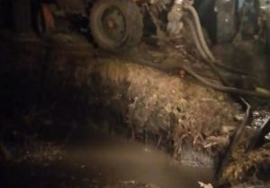 Очередной порыв канализационных труб произошел в пензенском районе Бугровка. Видео