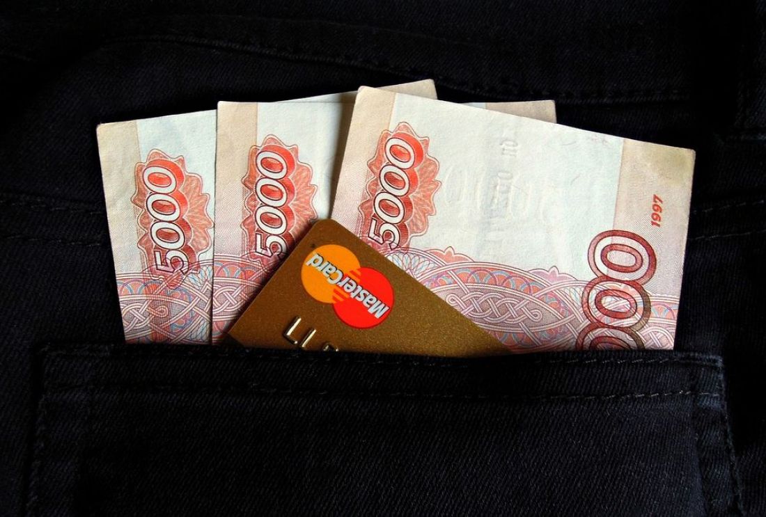 В Пензе женщину обманули на десятки тысяч рублей