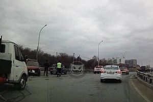 После ДТП на «пьяной» дороге в Пензе развернуло машину