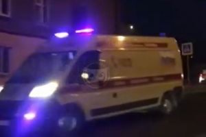 К месту жесткого ДТП на Южной поляне приехали врачи «скорой помощи»
