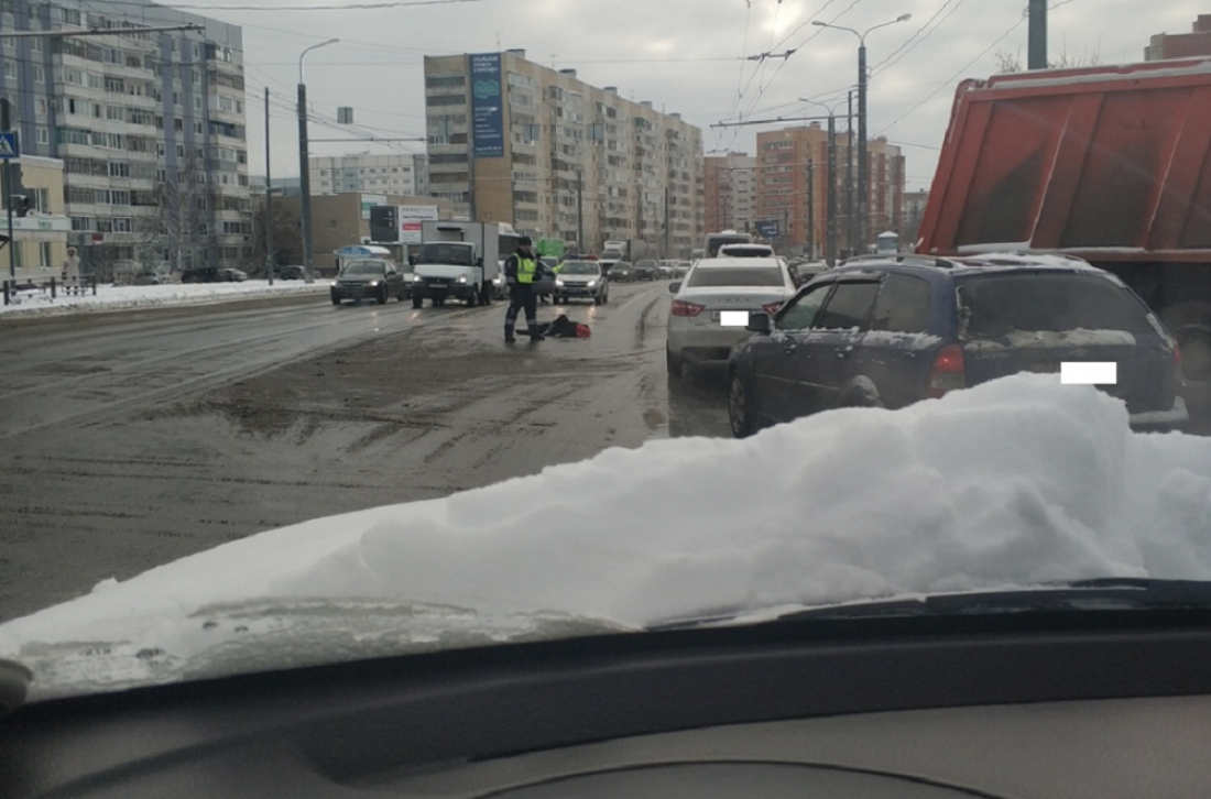 Сбили бабушку». Фото и видео с места смертельного ДТП в Терновке