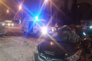 В результате ДТП на улице Суворова в Пензе зажало водителя иномарки